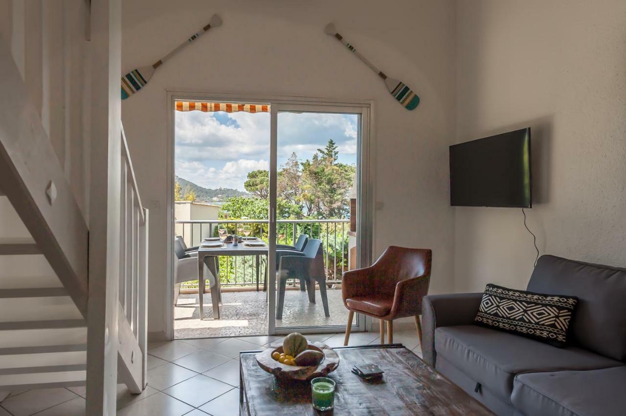 Ferienwohnung „La Cigalerie“ Saint-Raphaël エクステリア 写真